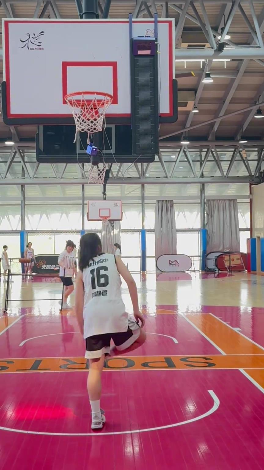 所以，你能摸高多少？